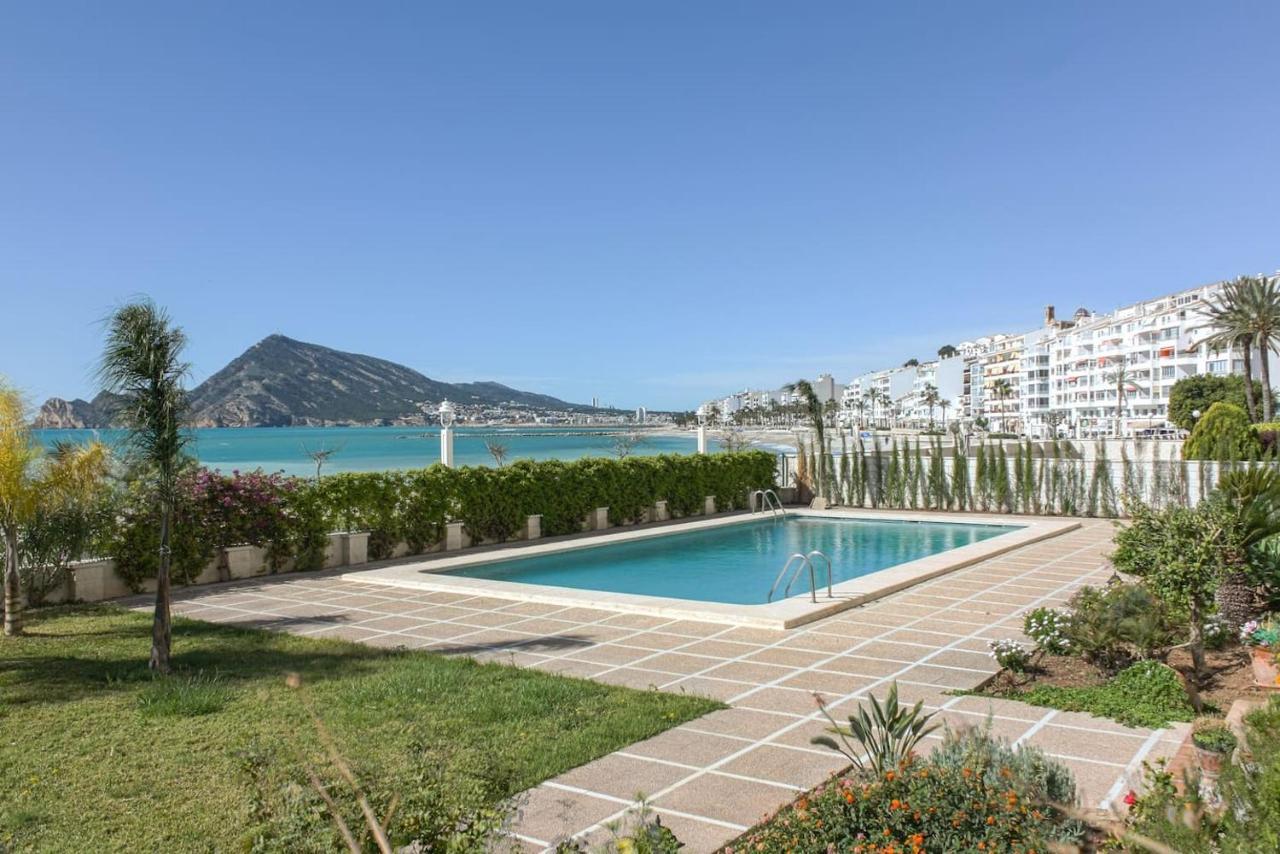 Escapada Romantica En Atico Frente Al Mar Con Piscina Apartment Altea Luaran gambar